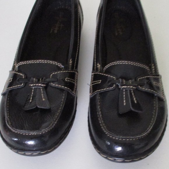Collection by Clarks Womens Black Faux Leather Tassel Loafer NWOB - Size 7M - Picture 4 of 9